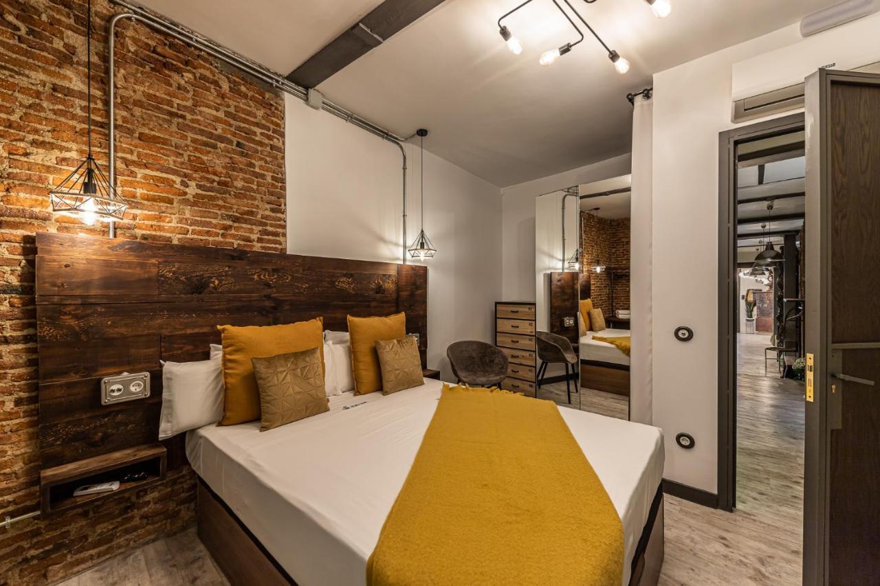 Waou Boutique Sol Hotel Madrid Exterior photo